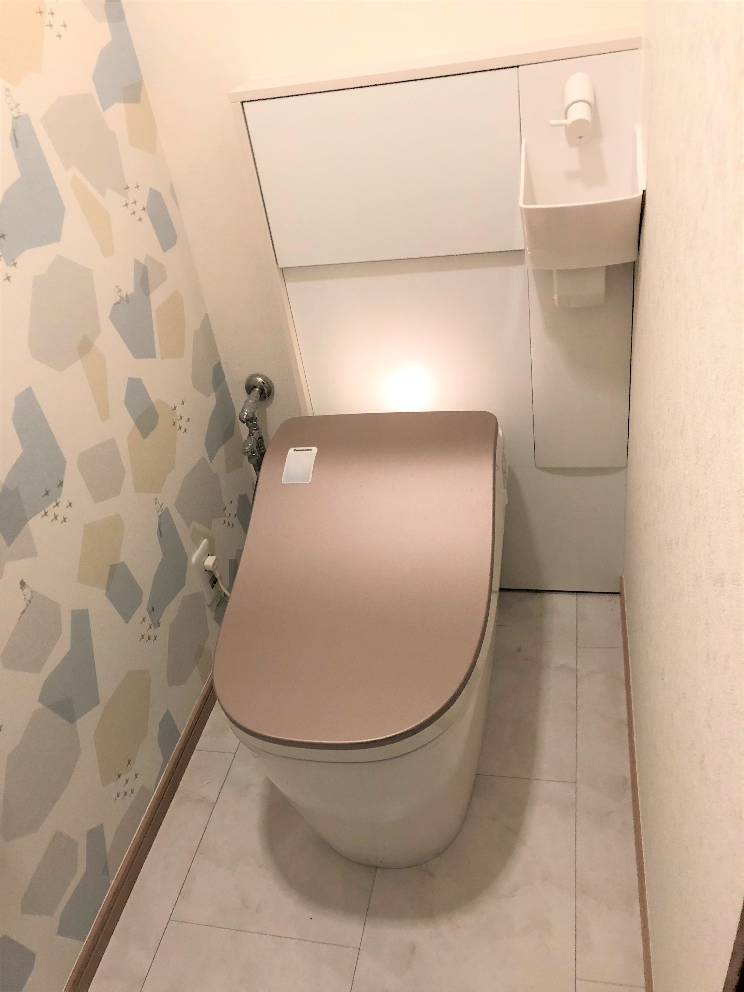 トイレリフォーム タンク式トイレとタンクレストイレの違い 大阪茨木市 茨木でリフォーム 新築を得意とする 有 山川工務店一級建築事務所